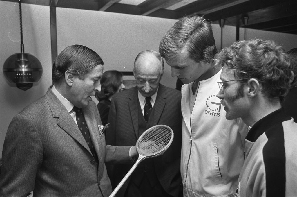 squash wordt vaak omschreven als de snelste van alle racketsporten