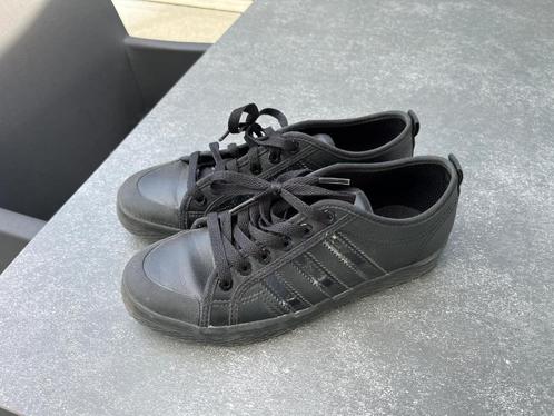 zwarte adidas schoenen